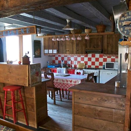 La Ferme De Pomereix Le Dorat Luaran gambar